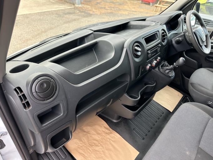 2025 Renault Master