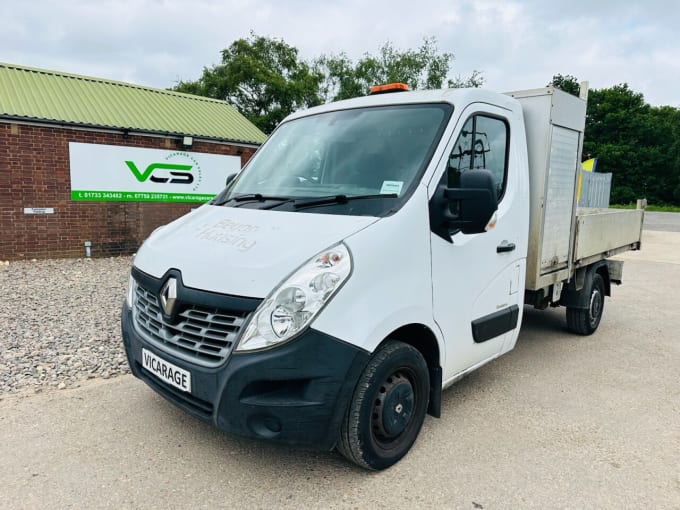 2025 Renault Master