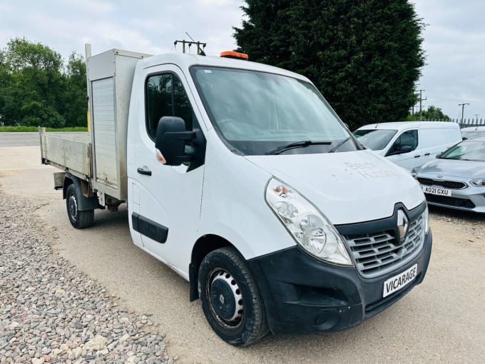 2025 Renault Master