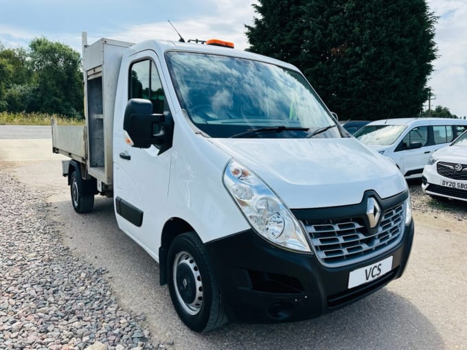 2025 Renault Master