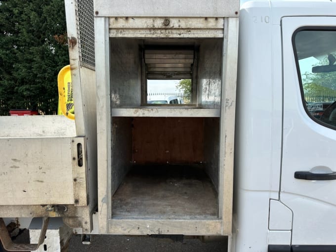 2025 Renault Master