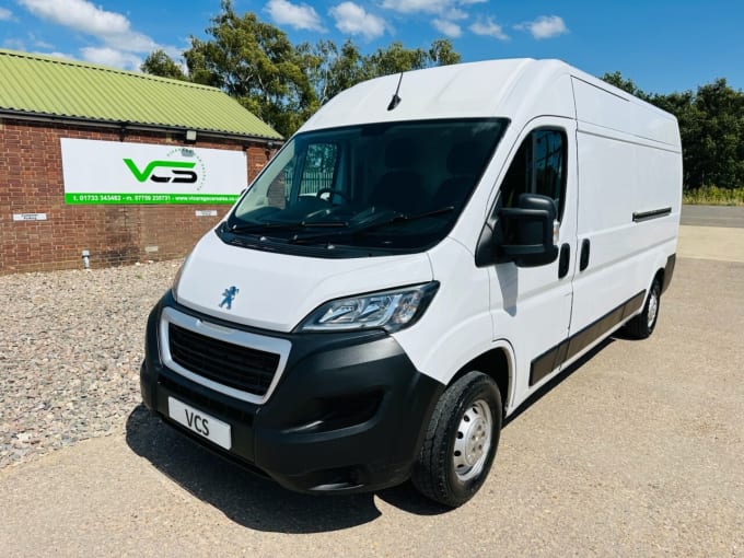 2025 Peugeot Boxer