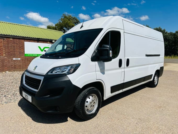 2025 Peugeot Boxer