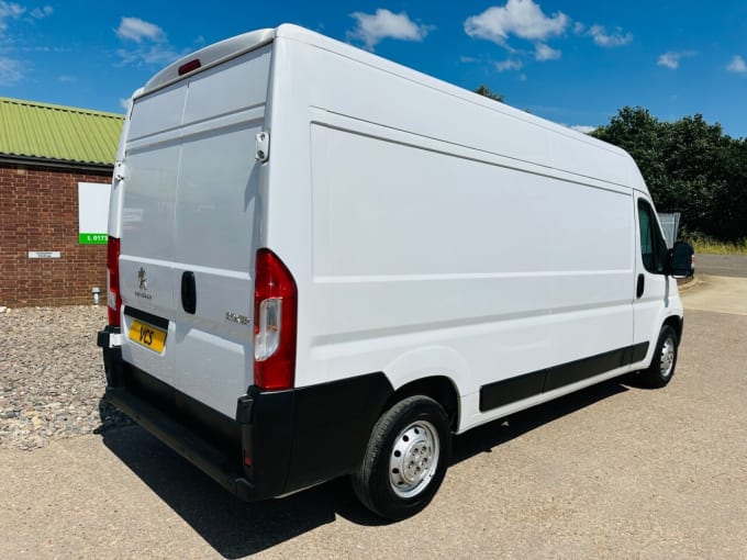 2025 Peugeot Boxer
