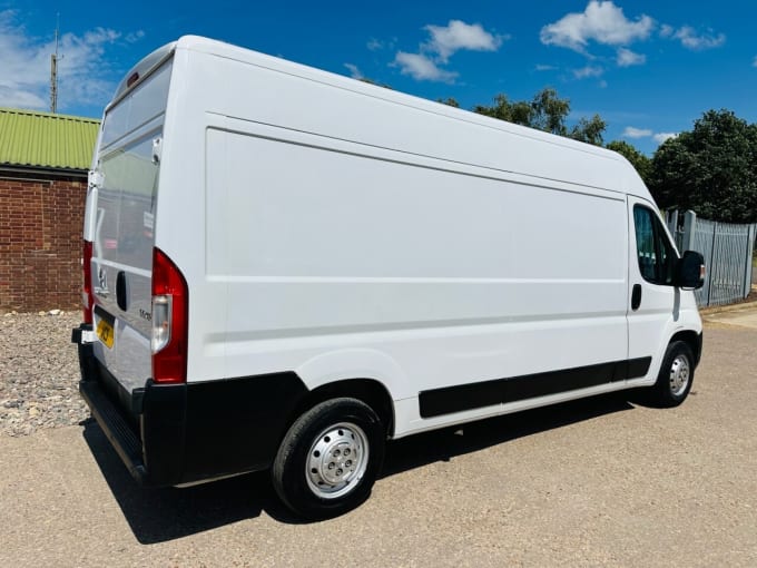 2025 Peugeot Boxer