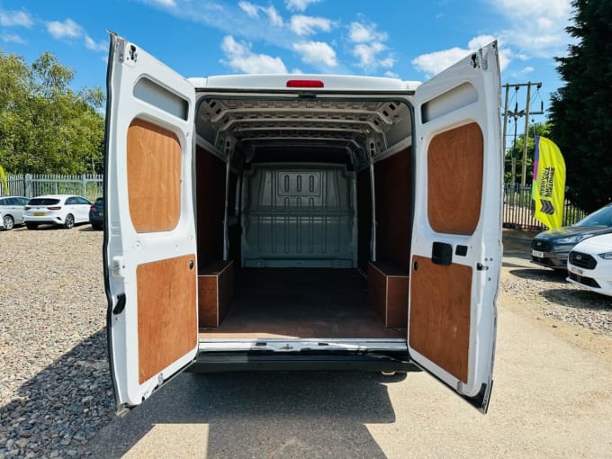 2025 Peugeot Boxer