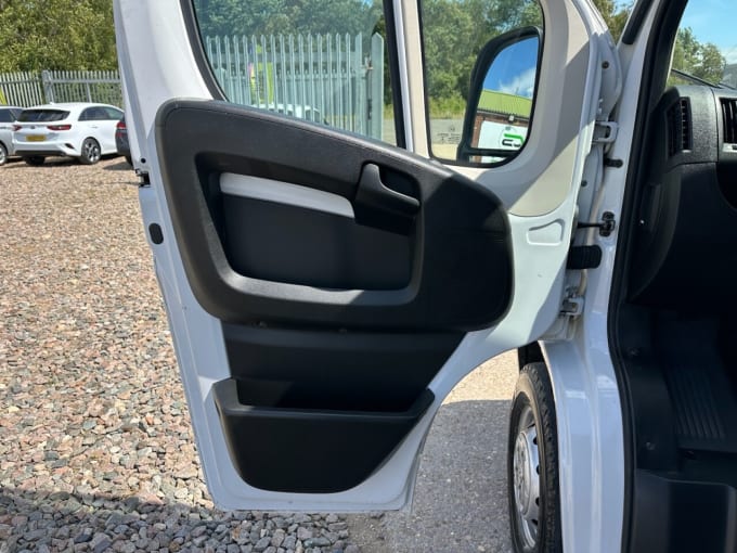 2025 Peugeot Boxer