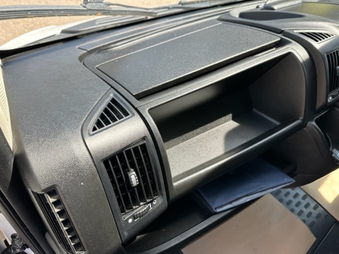2025 Peugeot Boxer