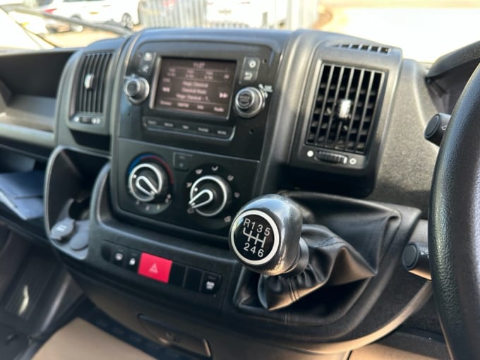 2025 Peugeot Boxer
