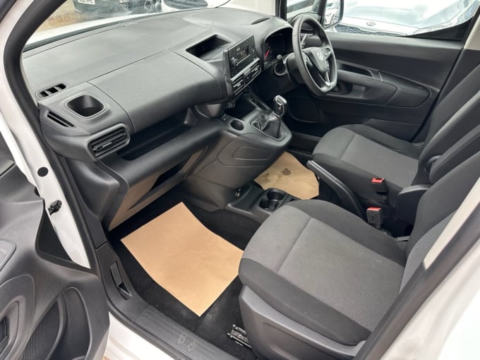 2025 Vauxhall Combo