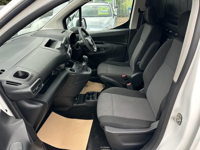 2025 Vauxhall Combo