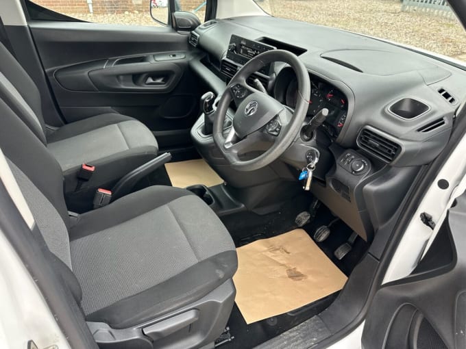 2025 Vauxhall Combo