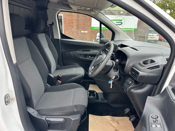 2025 Vauxhall Combo