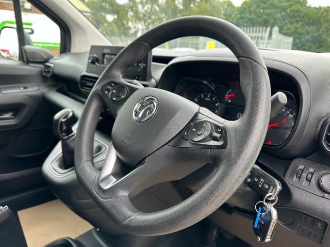 2025 Vauxhall Combo