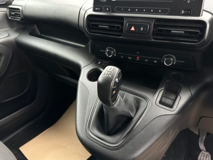 2025 Vauxhall Combo