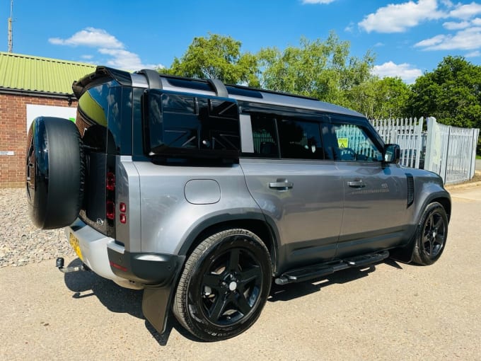 2025 Land Rover Defender