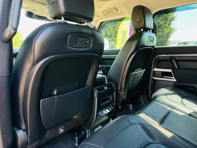 2025 Land Rover Defender