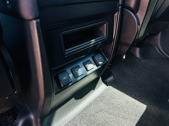 2025 Land Rover Defender