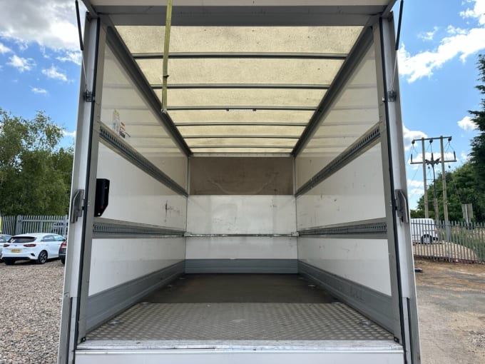 2025 Vauxhall Movano