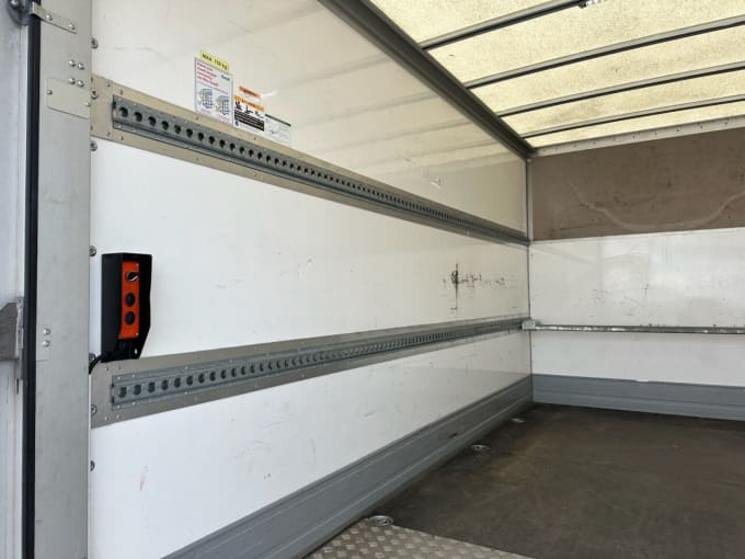 2025 Vauxhall Movano