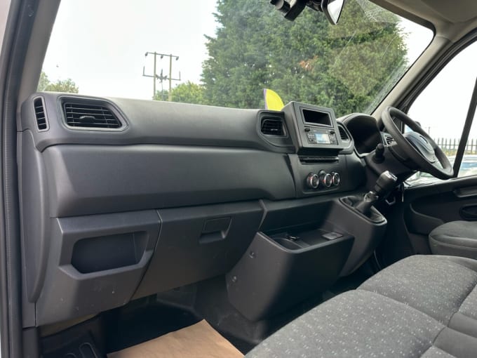 2025 Vauxhall Movano