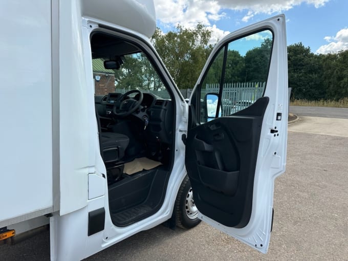 2025 Vauxhall Movano