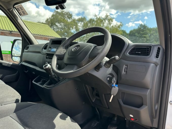 2025 Vauxhall Movano