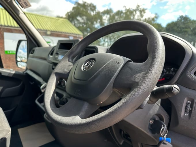2025 Vauxhall Movano
