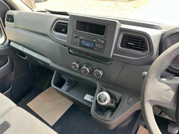 2025 Vauxhall Movano