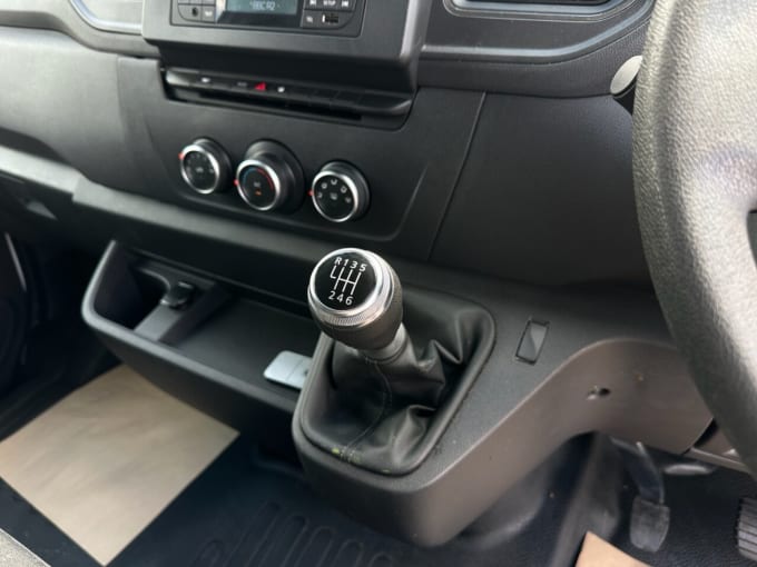 2025 Vauxhall Movano