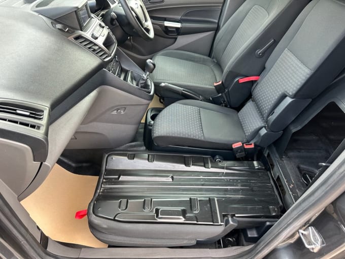 2025 Ford Transit Connect