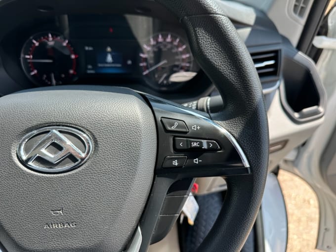 2025 Maxus Deliver 9