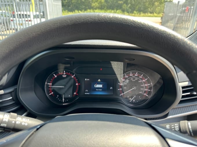 2025 Maxus Deliver 9