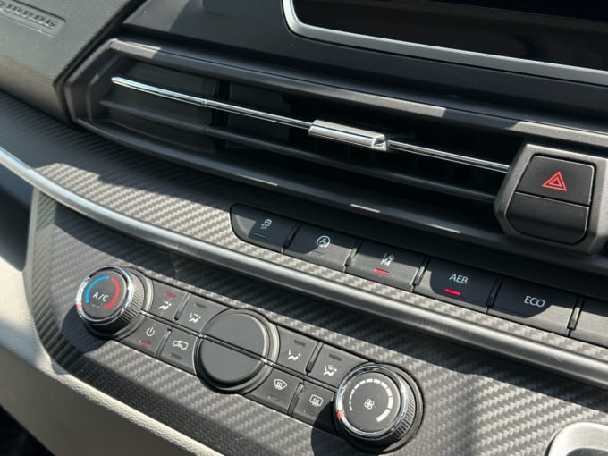 2025 Maxus Deliver 9