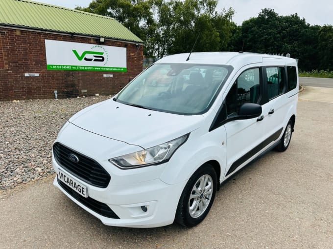 2025 Ford Grand Tourneo Connect