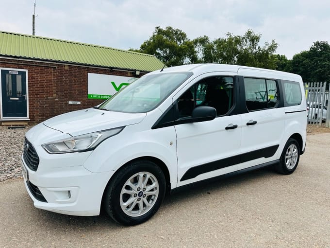 2025 Ford Grand Tourneo Connect