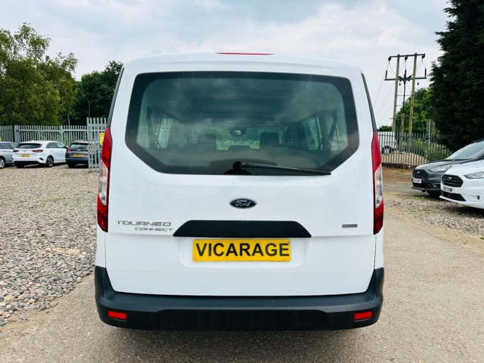 2025 Ford Grand Tourneo Connect