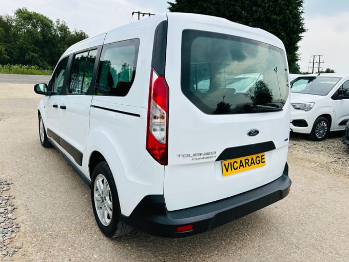 2025 Ford Grand Tourneo Connect
