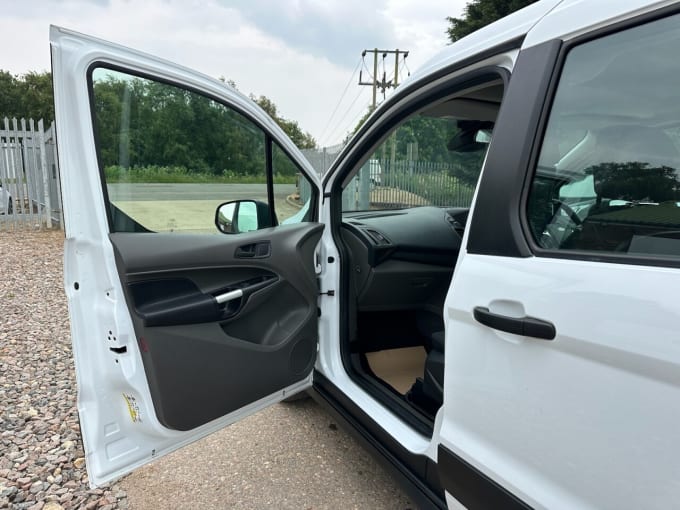 2025 Ford Grand Tourneo Connect