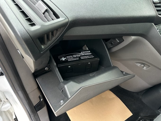 2025 Ford Grand Tourneo Connect