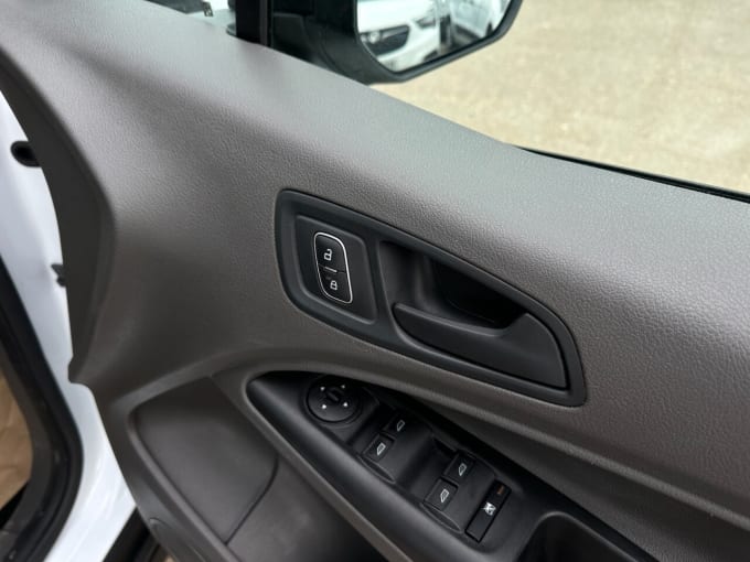 2025 Ford Grand Tourneo Connect