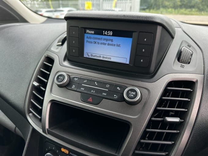 2025 Ford Grand Tourneo Connect