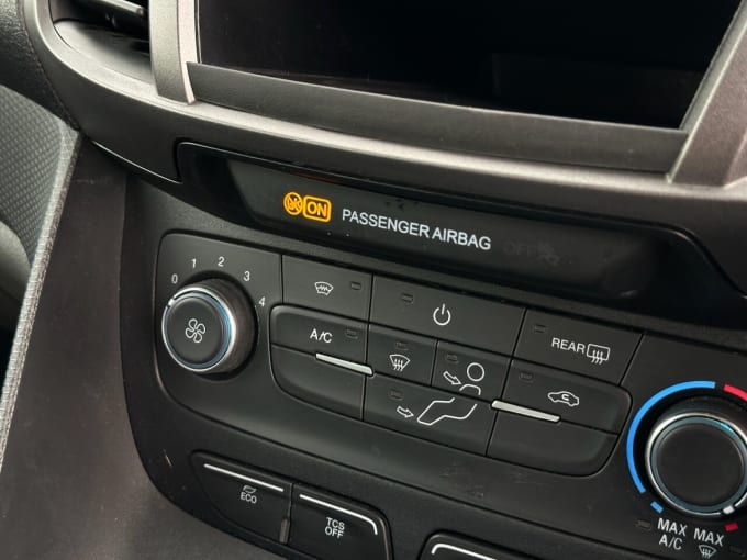 2025 Ford Grand Tourneo Connect