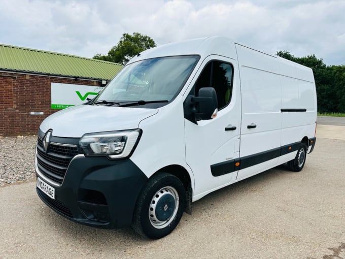 2025 Renault Master