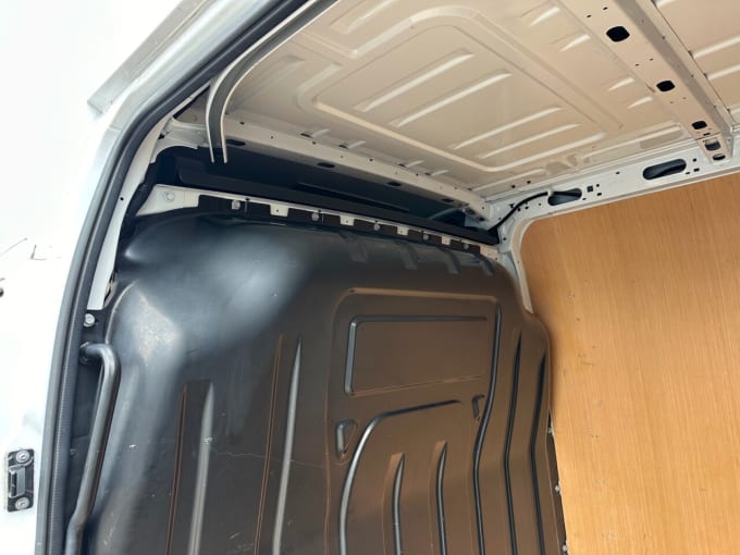 2025 Renault Master
