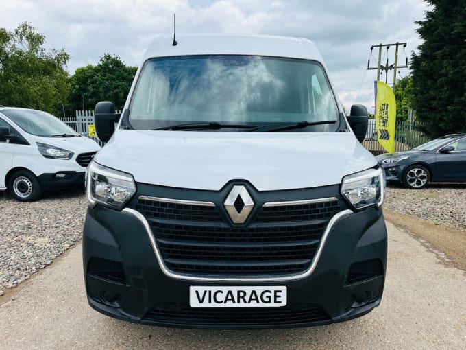 2025 Renault Master