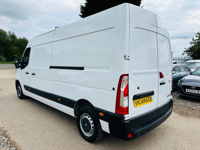 2025 Renault Master