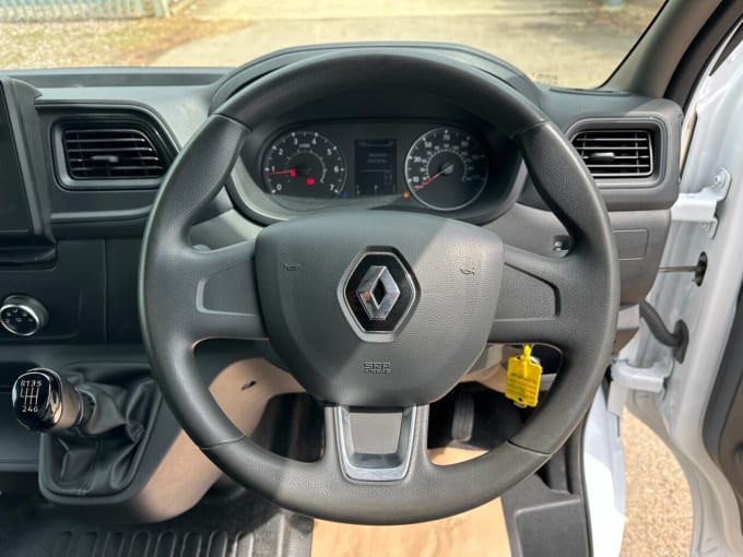 2025 Renault Master