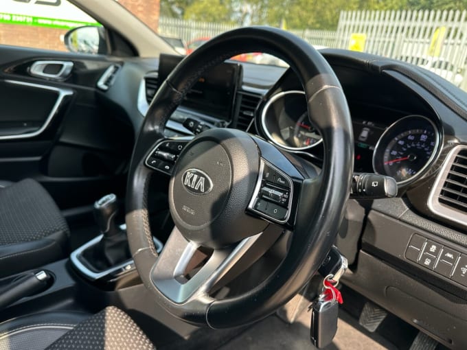 2025 Kia Ceed