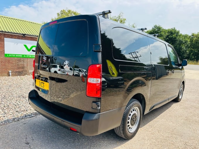 2025 Peugeot Expert